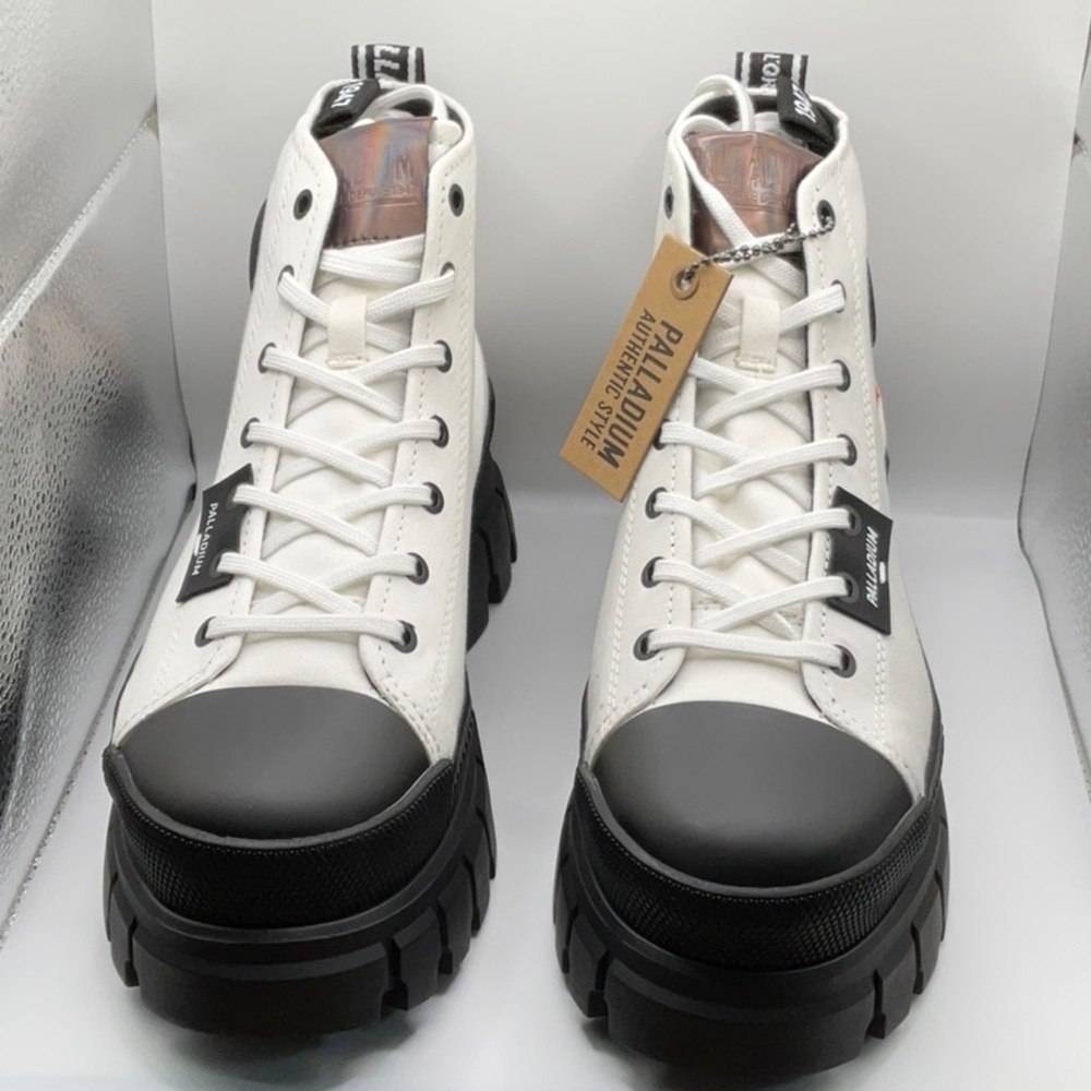 Palladium New in Box White and Black High-Top Sneakers with Chunky Sole, Size 8 - Picture 2 of 5